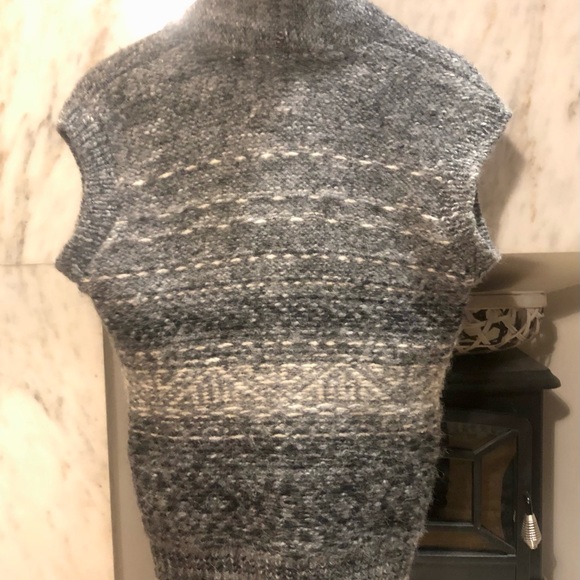 Wilfred Wool Alpaca Blend Sweater Vest Size Medium - Picture 4 of 6